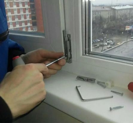 ремонт фурнитуры окна замена фурнитуры Москва