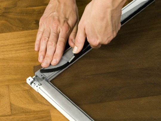 Ремонт сеток ПИК на окна