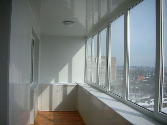 Цены на остекление балконов