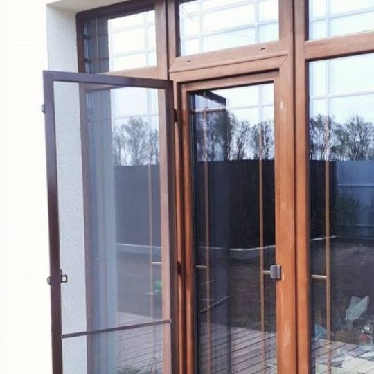 Москитная сетка дверь распашная плиссе