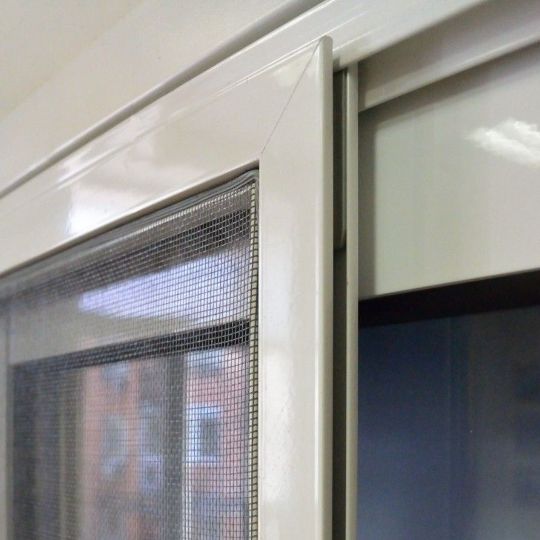 Раздвижные сетки для балконов