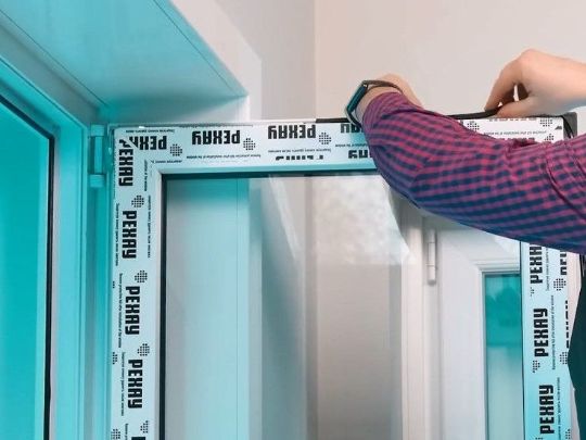 Смазка уплотнителей окна