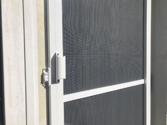 Антикошка сетка дверная 42 мм