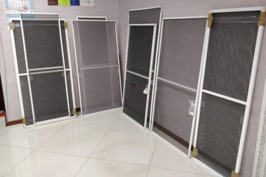 Доставка москитные сетки окна