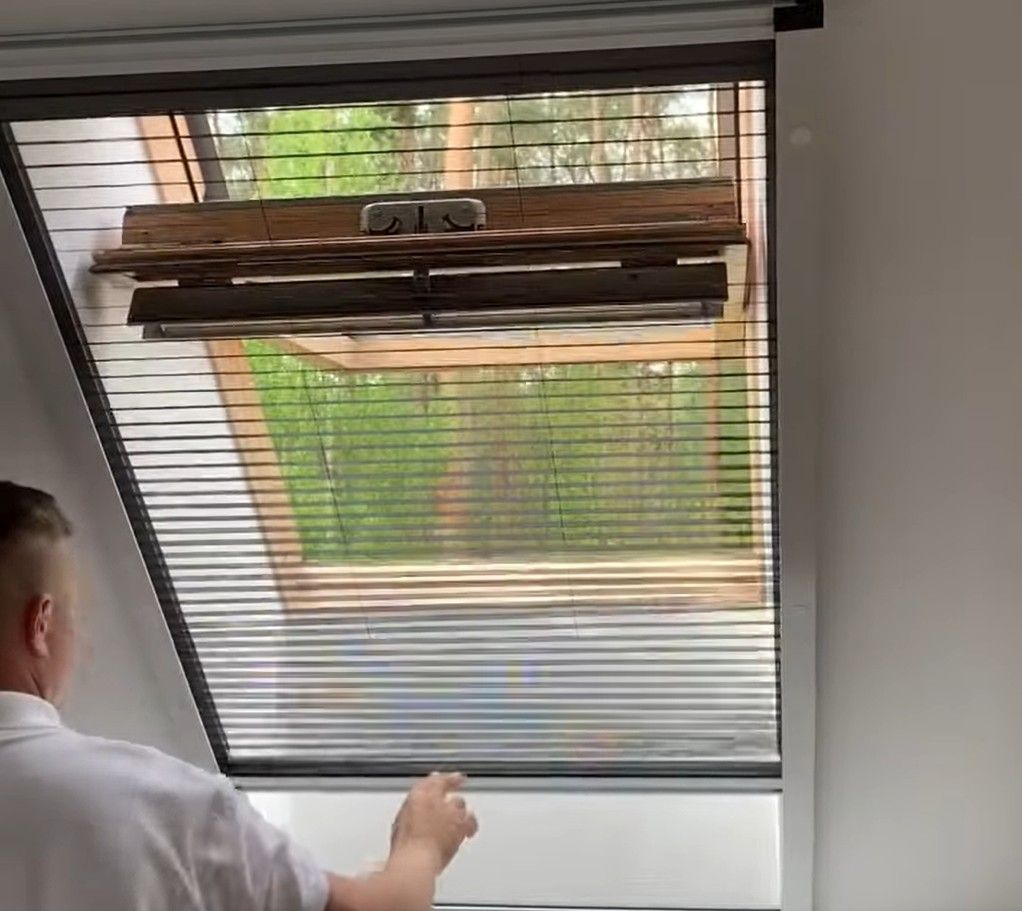 Сетки плиссе Оптима гармошка на мансардные окна 