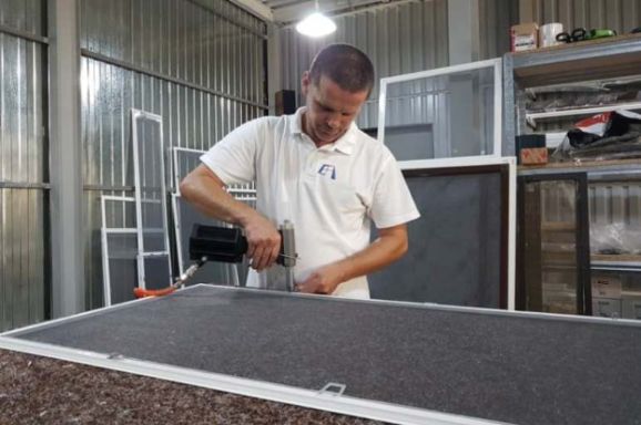 Изготовление москитные сетки окна