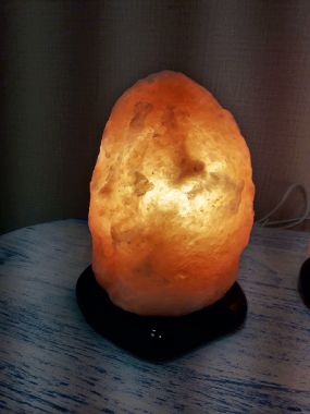 Соляная лампа скала