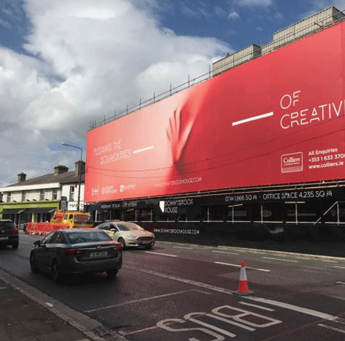 Werbung am Baugerüst