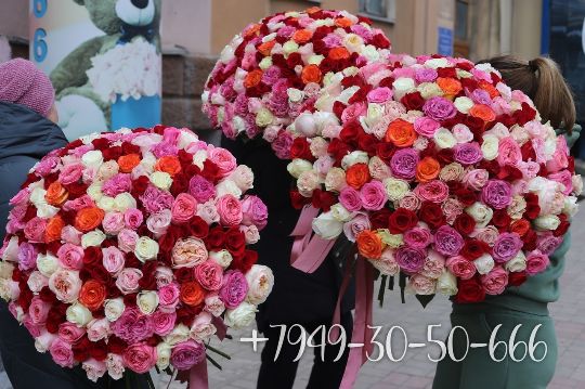 55 роз 70см